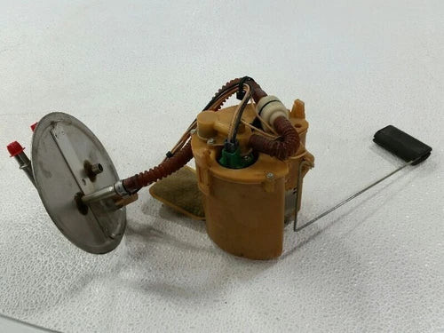 2006 - 2007 Ford Escape Mercury Marnier Fuel Pump Assembly 2.3L OEM used OEM fuel pump