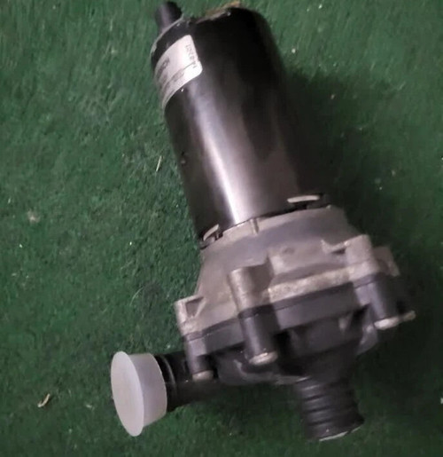 03-06 Mercedes W211 E55 S55 CL55 AMG Inter Cooler Water Pump 2205040740 OEM used OEM auto part