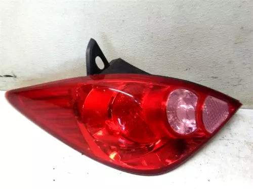 2007-2012 Nissan Versa Driver Left Side Taillight Tail Light Assembly LH OEM used OEM tail light