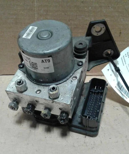 2015 Chevy Chevrolet Trax Anti-Lock Brake Pump ABS Pump Assembly OEM used OEM ABS pump and module
