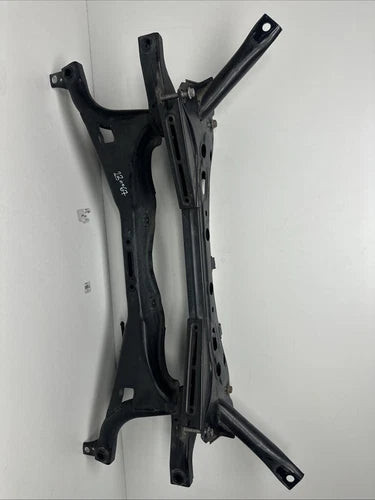 2016-2021 Honda Civic 2.0L Rear Suspension Crossmember Subframe OEM used OEM rear subframe and crossmember