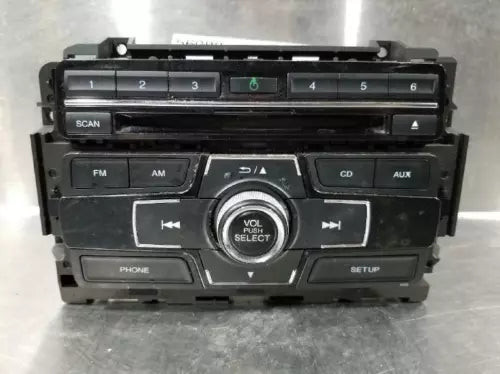 2013 - 2015 Honda Civic Radio Receiver CD Player OEM used OEM radio receiver