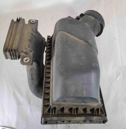 2011-2015 Ford Explorer Air Cleaner Box OEM used OEM air cleaner assembly