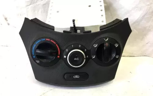 2012 2013 2014 Hyundai Accent A/C AC Heater Manual Temperature Control OEM used OEM A/C climate control module