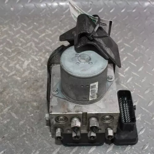 2016-2017 Jeep Grand Cherokee Anti Lock Brake Pump Assembly Oem W/O Adaptive used OEM ABS pump and module