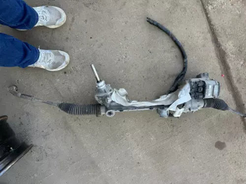 2013-2018 Ford Focus 2.0L Steering Gear Rack And Pinion With Turbo Oem used OEM rack and pinion assembly