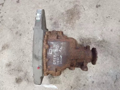 2005-2006 Ford Expedition Rear Differential CarrierAssembly 3.73 Ratio 9.75 Ring Used OEM rear differential carrier used OEM rear differential carrier