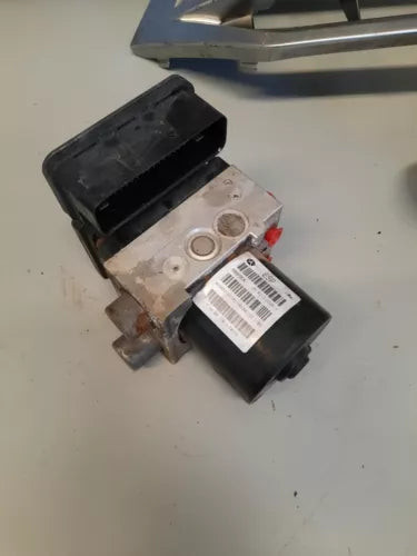 2013 Dodge Truck Ram 1500 ABS Anti-Lock Brake Pump Module Assembly Oem used OEM ABS pump and module