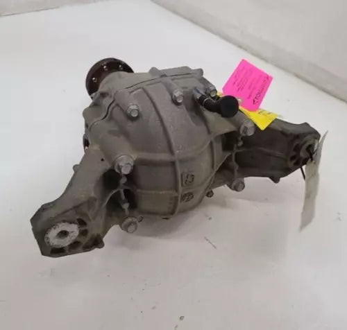 2011-2013 Jeep GRAND CHEROKEE 3.6L Rear Differential Carrier 3.09 Ratio OEM used OEM rear differential carrier