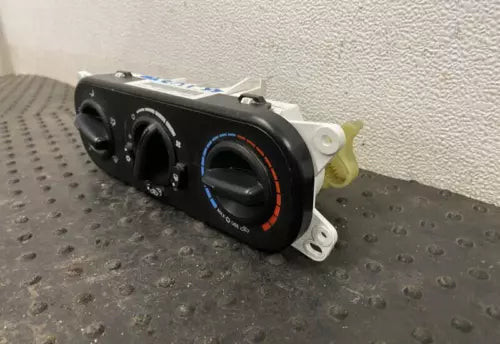 2007-2010 Jeep Wrangler Temperature Control Heater AC Assembly OEM used OEM A/C climate control module