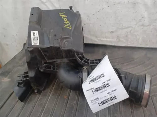 2013-2019 Ford Escape Air Cleaner/Air Box Assembly OEM used OEM air cleaner assembly