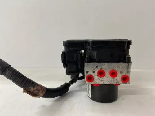 2009 2010 Dodge Caravan Chrysler Town & Country ABS Anti-Lock Brake Assembly used OEM ABS pump and module