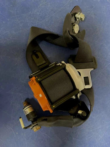 2014-2019 KIA SOUL Hatchback Front LH Driver Seat Belt Retractor Assembly Black used OEM seat belt assembly