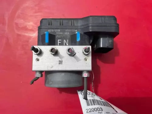2009-2010 TOYOTA COROLLA ABS Anti Lock Brake Pump Module Assembly used OEM ABS pump and module