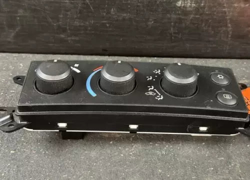 06-08Dodge Ram DAKOTA Dash A/C Heater Climate Control Temperature Unit w/2Button used OEM A/C climate control module