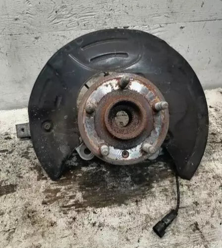 2010-2015 Chevy Camaro Spindle Knuckle Hub OEM RH Passenger 92233626 used OEM steering knuckle