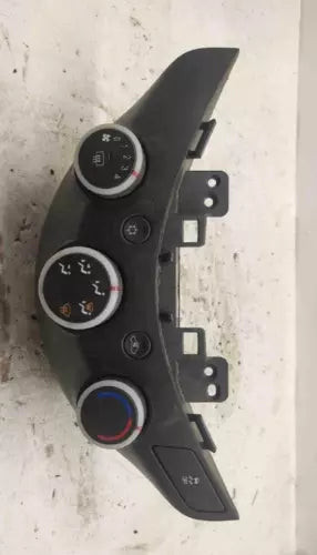 2013-2015 CHEVY SPARK AC HEATER CONTROL CLIMATE CONTROL TEMPERATURE CONTROL OEM used OEM A/C climate control module