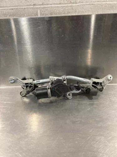 2011-2017 NISSAN JUKE WINDSHIELD WIPER MOTOR ASSEMBLY OEM used OEM wiper motor
