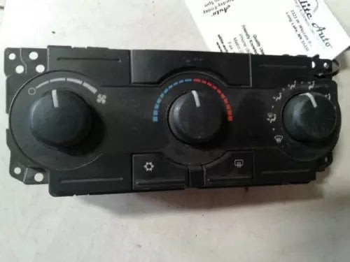 2005 Chrysler 300 Magnum Temperature Control Heater AC Assembly OEM used OEM A/C climate control module