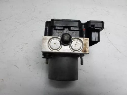2015 2016 Dodge Caravan Chrysler Town & Country ABS Anti-Lock Brake Assembly OEM used OEM ABS pump and module