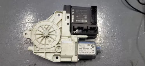 2005-2008 Volkswagen Jetta Drivers Left Front Door Power Window Motor used OEM window motor