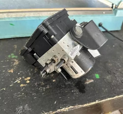 2010-2017 JEEP PATRIOT ABS Anti Lock Brake Pump Assembly OEM used OEM ABS pump and module