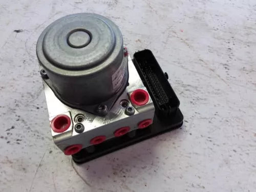 2017 GMC ACADIA ABS ANTI LOCK BRAKE PUMP VIN Z ( 11TH DIGIT ), W/O PRE-CRASH OEM used OEM ABS pump and module
