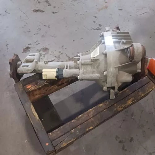 2005-2007 GMC Sierra 1500 Front Axle Differential Carrier 3.42 Ratio Opt GU6 used OEM differential carrier