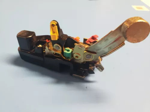JEEP LIBERTY 2002-2007 OEM DOOR LATCH LOCK ACTUATOR PASSENGER SIDE RIGHT FRONT used OEM door lock latch