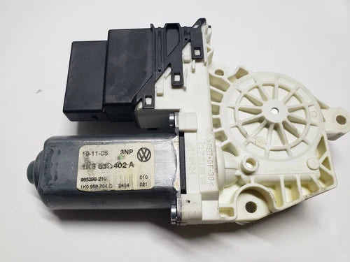 VW Jetta 2005-2006 OEM Passenger Right Rear Door Power Window Motor 1K5839402 used OEM window motor
