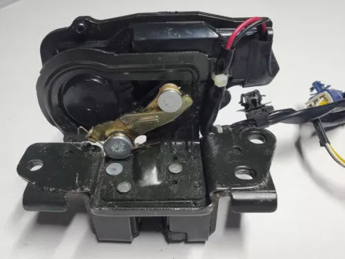 2004-2009 TOYOTA PRIUS TRUNK LID HATCH LOCK LATCH RELEASE ACTUATOR OEM used OEM deck lid