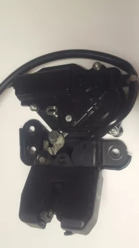 Scion TC 2005-2010 Trunk Latch OEM Actuator Release Deck Lid Lock Hatchback used OEM deck lid