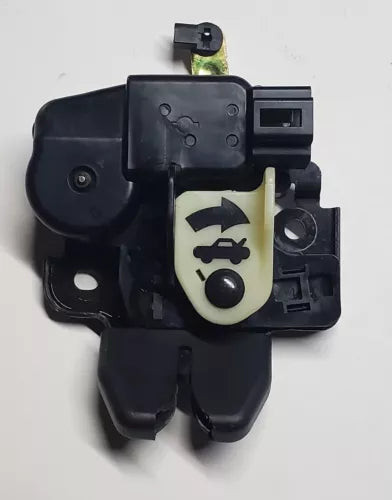2002-2005 Nissan Altima OEM Trunk Latch Lid Lock Actuator Release 84631-8J000 used OEM deck lid or liftgate latch