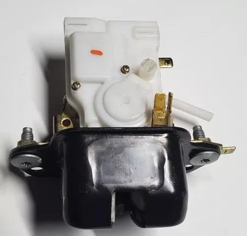 2005 - 2009 Subaru Outback Legacy Liftgate Latch Trunk Hatch Actuator Lock OEM used OEM deck lid or liftgate latch