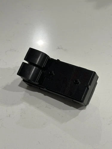 OEM 2007-2014 Chevrolet SILVERADO MASTER MAIN WINDOW SWITCH 2 DOOR Used used OEM power window switch