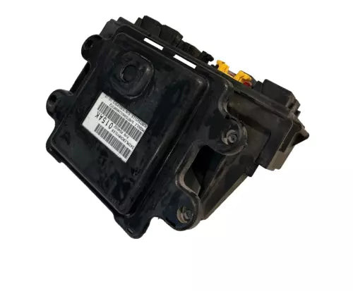 2006 Jeep Grand Cherokee Body Control Module Fuse Box #P04692015AK used OEM body control module
