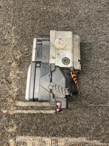 2003-2005 Chevy Avalanche 1500 ABS Anti Lock Brake Pump Assembly OEM used OEM ABS pump and module