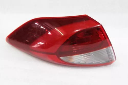 2016-2018 Hyundai Tucson Rear Left Driver Side Tail Light Assembly Oem used OEM tail light