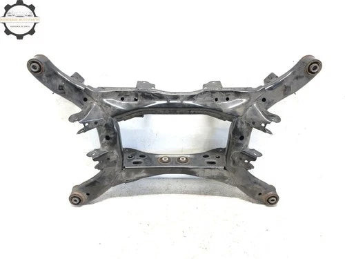 2019-2024 SUBARU FORESTER CROSSTREK AWD REAR SUSPENSION SUBFRAME CROSSMEMBER OEM used OEM rear subframe and crossmember