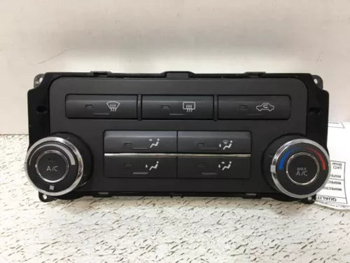 2007-2011 Nissan Titan SE Crew Cab AC Heater Temperature Climate Control Oem used OEM A/C climate control module