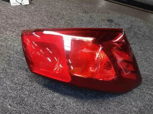 2014-2017 Kia Forte Rear Left Driver Side Tail Light Assembly Oem used OEM tail light