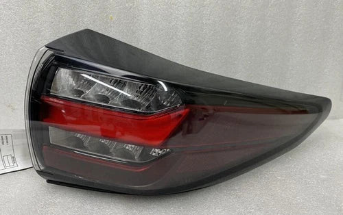 2019-2023 NISSAN MURANO RIGHT PASSENGER LED QUARTER MOUNTED TAIL LIGHT Oem used OEM tail light