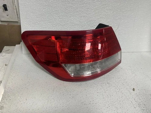 2010-2012 Lincoln MKZ Tail Light Driver Left Side LED Oem used OEM tail light