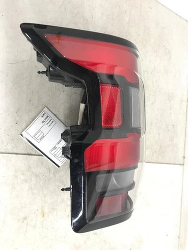 2022 2023 NISSAN FRONTIER LEFT DRIVER SIDE TAIL LIGHT ASSEMBLY OEM used OEM tail light