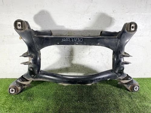 12-18 BMW SERIES 3 4 REAR AXLE SUSPENSION LOWER CROSSMEMBER SUBFRAME CRADLE OEM used OEM rear subframe and crossmember