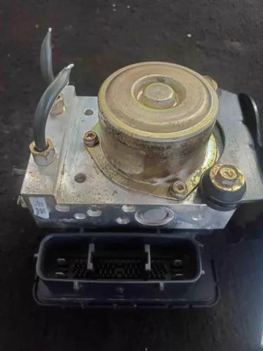 2004-2006 Nissan Quest ABS Anti-Lock Brake Pump Module Assembly Oem used OEM ABS pump and module