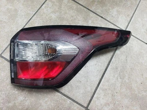 2017-2018 Ford Escape Rear Right Passenger Side Tail Light Assembly Oem used OEM tail light