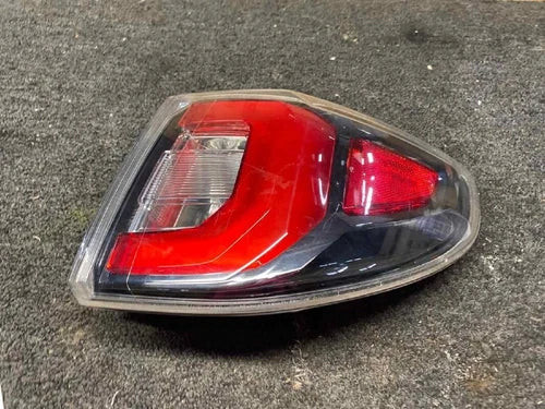 2013-2017 GMC Acadia Rear Right Passenger Side Tail Light Assembly Oem used OEM tail light