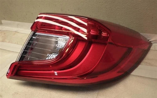 2018-2021 Honda Accord Rear Right Passenger Side Tail Light Assembly Oem used OEM tail light