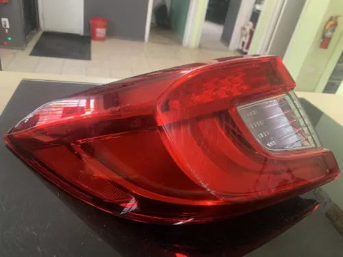 2018-2021 Honda Accord Rear Left Driver Side Tail Light Assembly Oem used OEM tail light
